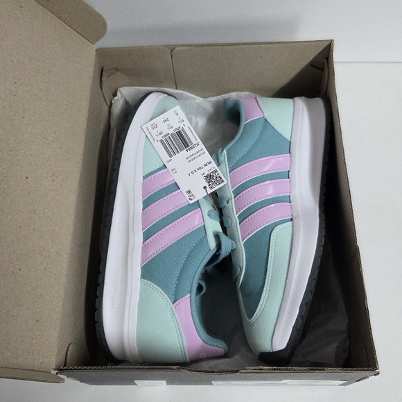 Size 6 - Adidas Run 70s 2.0 J Mint Lilac Sneakers - Picture 9 of 10